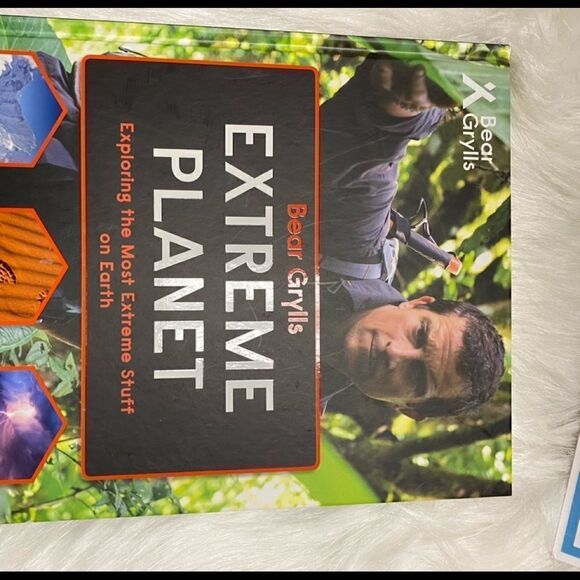 Kane Miller Other - Bear Grylls Extreme Planet book